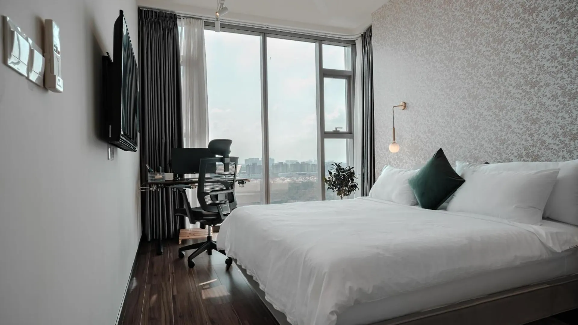 Lux Executive Residence @ Empire City By Circadian Ho Chi Minh City