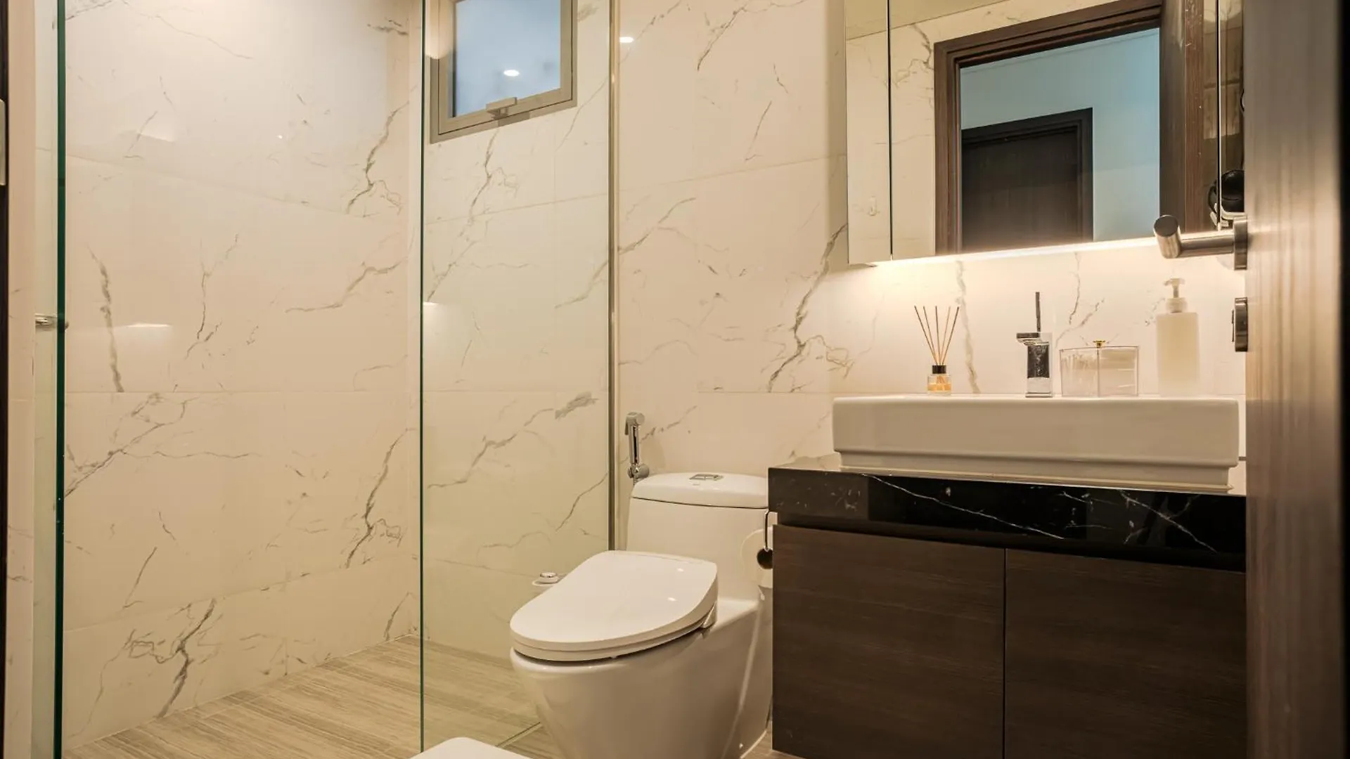 Lux Executive Residence @ Empire City By Circadian Ho Chi Minh City Vietnam