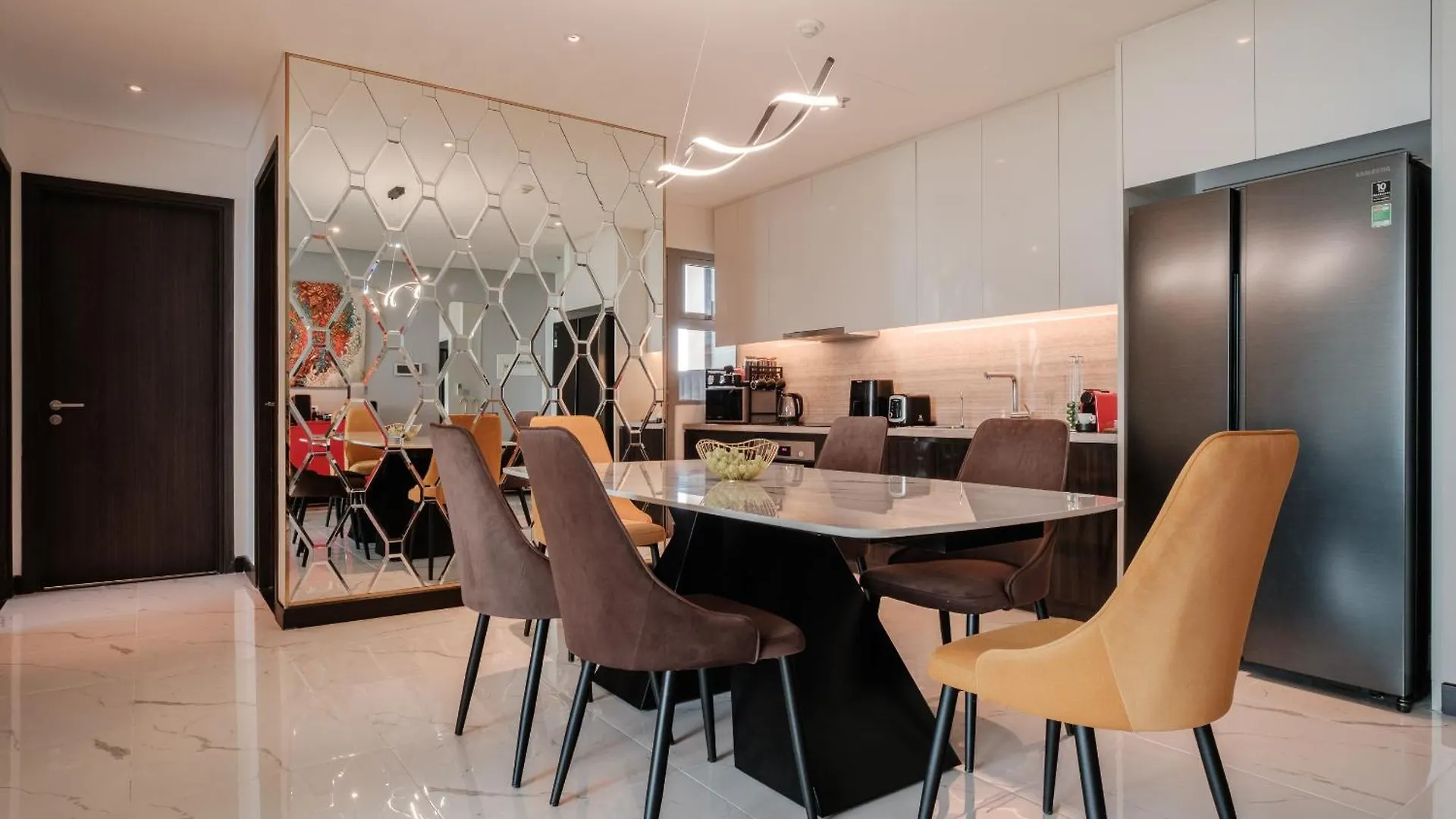 Lux Executive Residence @ Empire City By Circadian Ho Chi Minh City Apartment